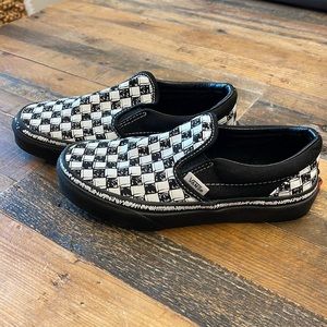 Kids Vans checkered slip ons